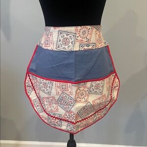 Patterned Blue and Red Women's vintage apron 60’s like new